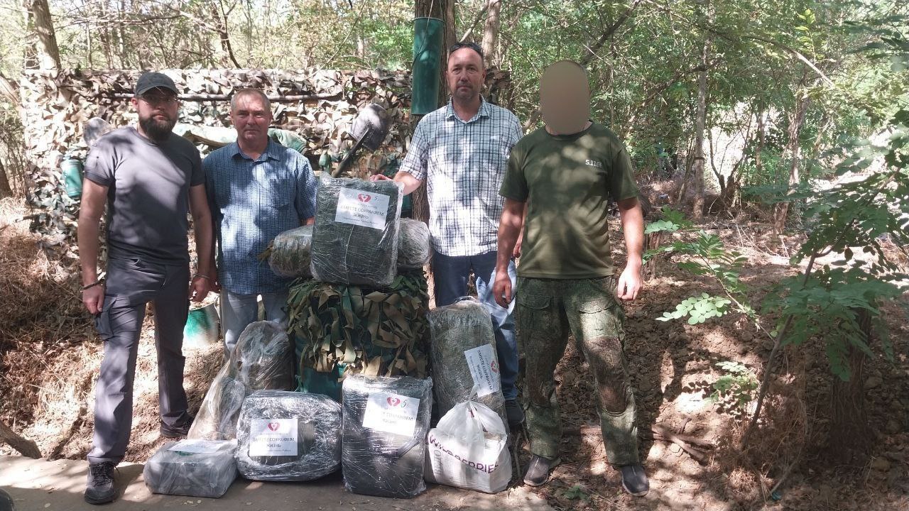 Своих не бросаем! Представители Рязанской области привезли гуманитарную помощь от благотворительной организации &quot;Золотые руки ангела&quot;.